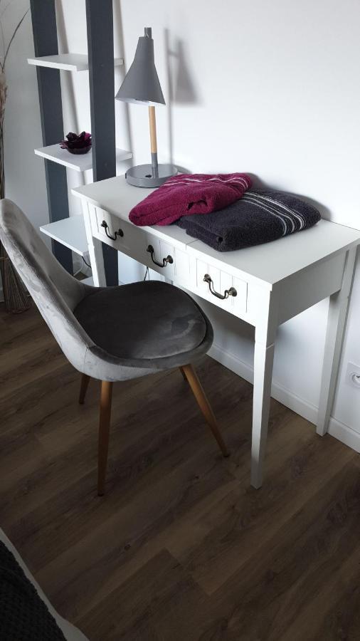 Apartamento COEUR de TROYES T4 Terrasse 5ème étage HYPER-CENTRE Wifi et Parking privé Exterior foto