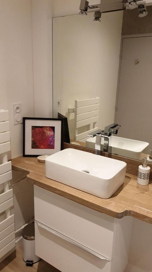 Apartamento COEUR de TROYES T4 Terrasse 5ème étage HYPER-CENTRE Wifi et Parking privé Exterior foto