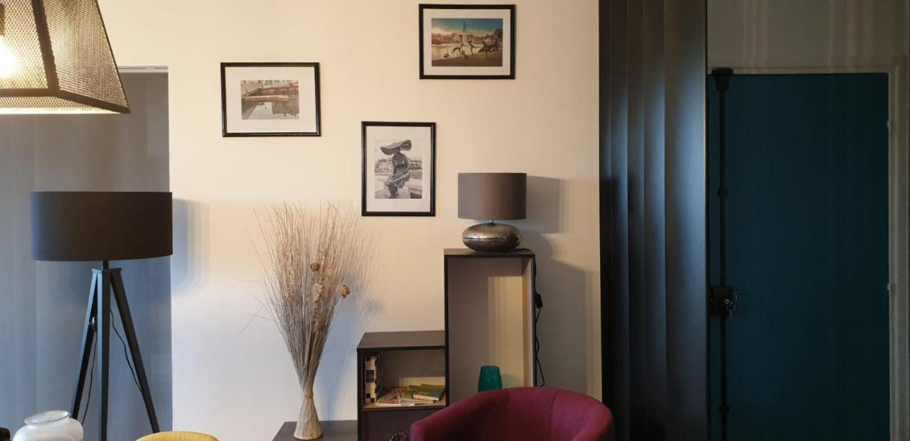Apartamento COEUR de TROYES T4 Terrasse 5ème étage HYPER-CENTRE Wifi et Parking privé Exterior foto